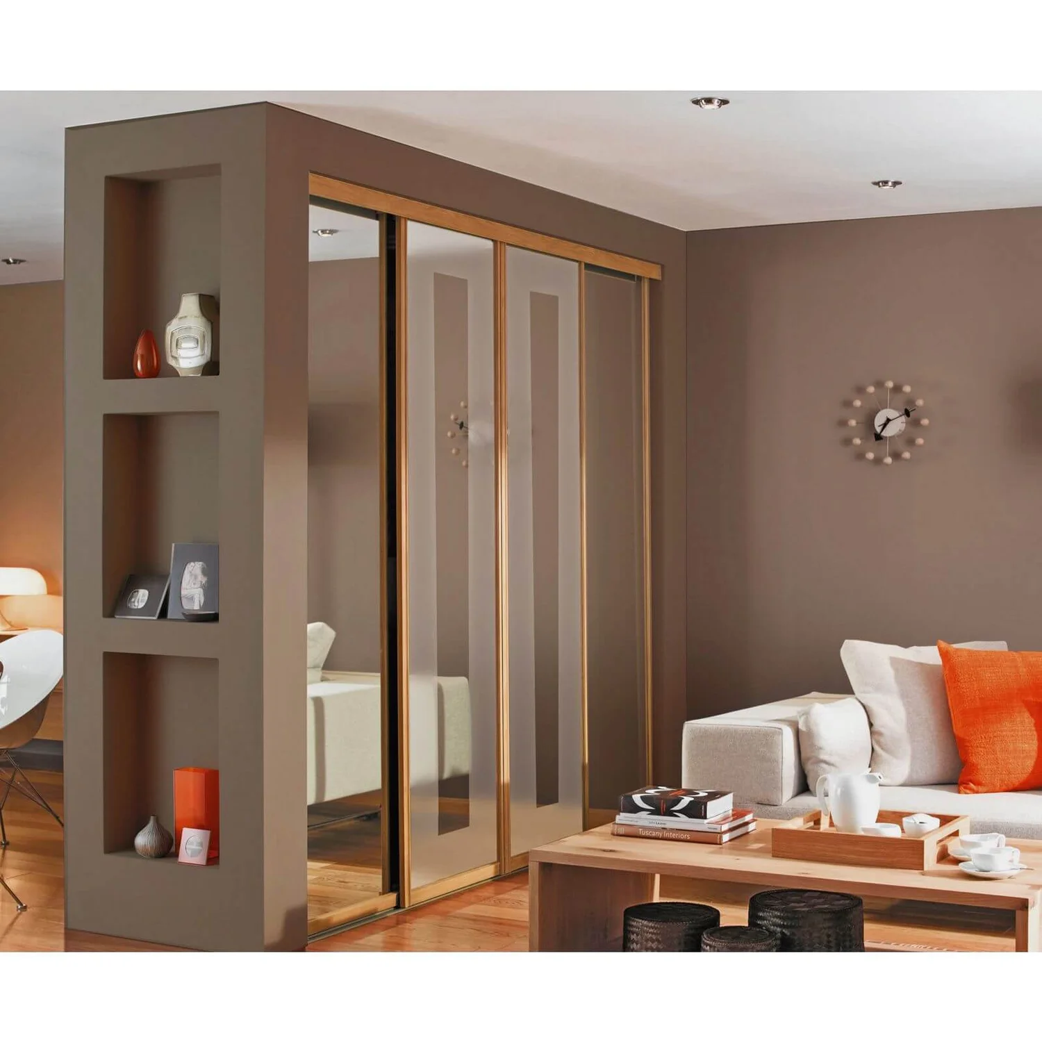 Classic Sliding Wardrobe Door Mirror With Oak Frame (W)610mm - Image 2
